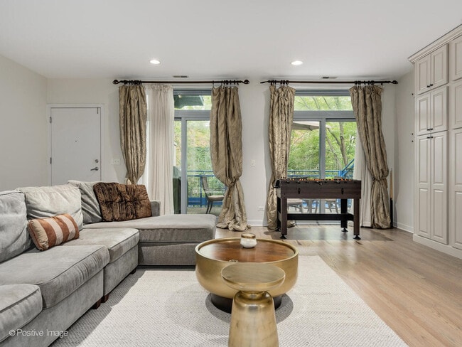 Building Photo - 24 N May St