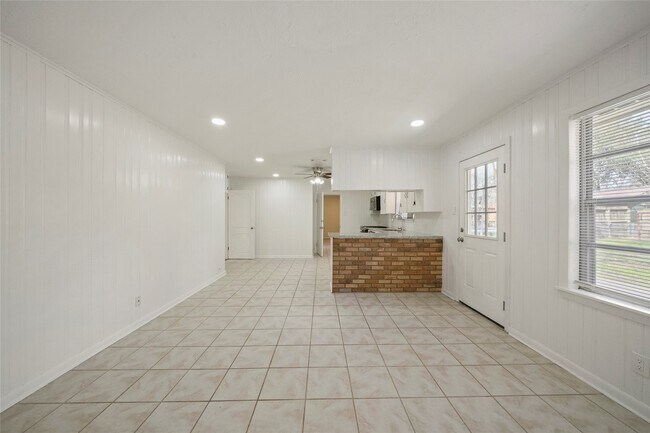 Building Photo - 10306 Eddystone Dr