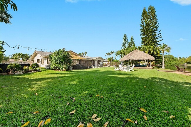 Building Photo - 410 Sailboat Cir