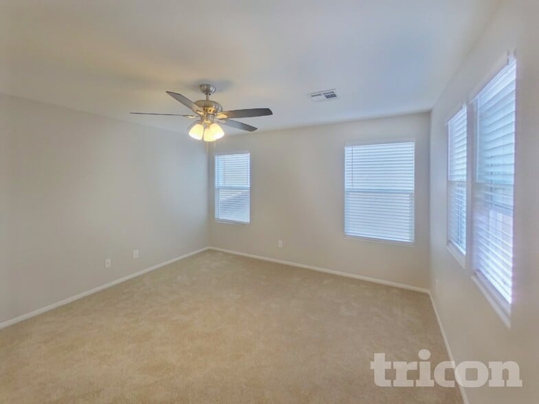 Building Photo - 9358 Shawnee Mission Ave