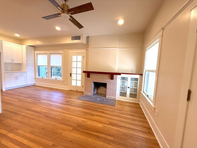 Building Photo - 412 W Roosevelt St