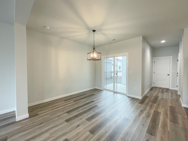 Building Photo - 4403 N Magical Crk Ave