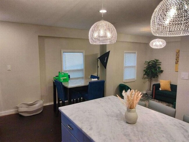 Building Photo - 2130 Keheley Dr