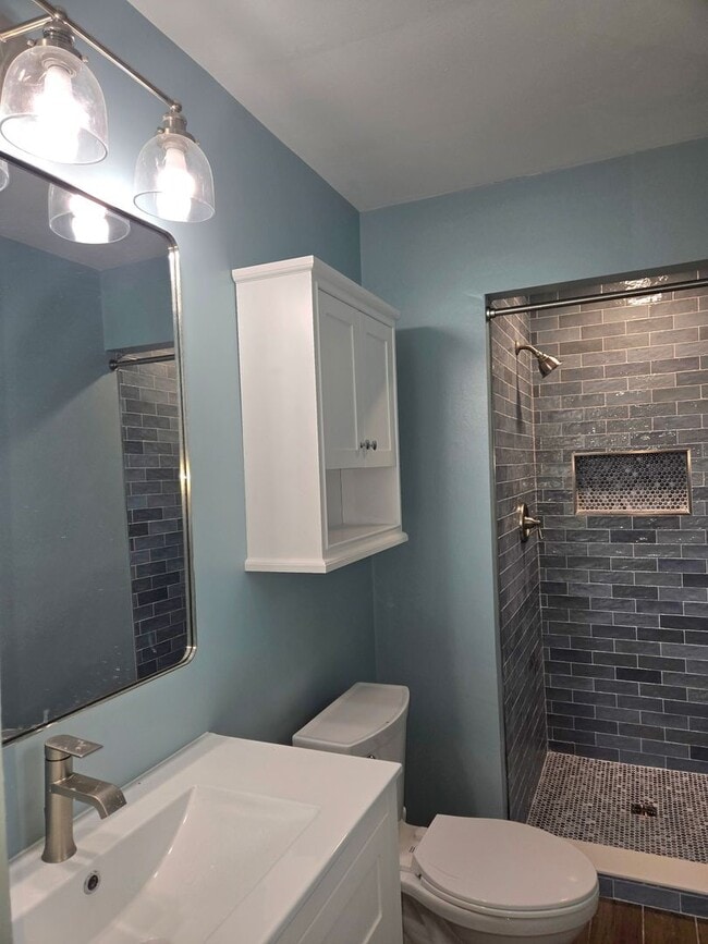 Building Photo - Beautiful Single Family Home!