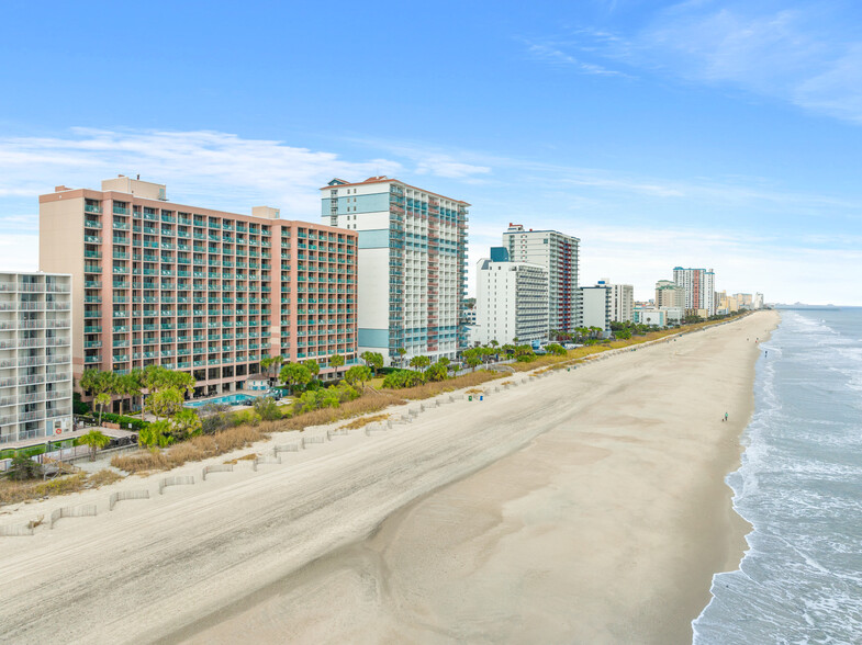 Primary Photo - Sandcastle Beachfront Rentals