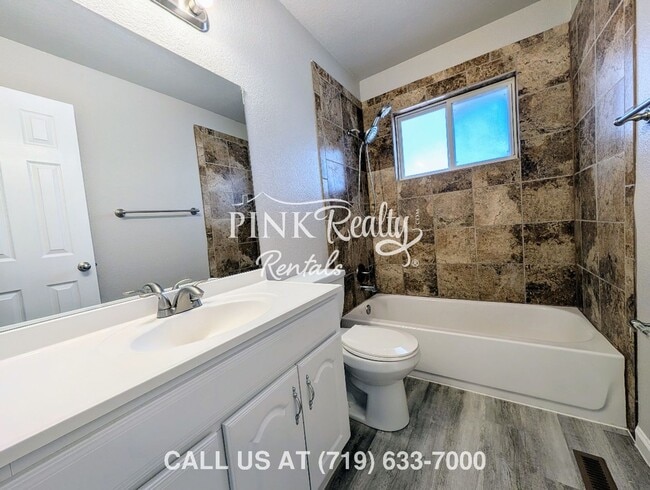 Building Photo - 133 Steven Dr