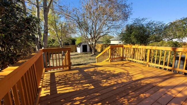 Building Photo - 3713 Mulligan Rd