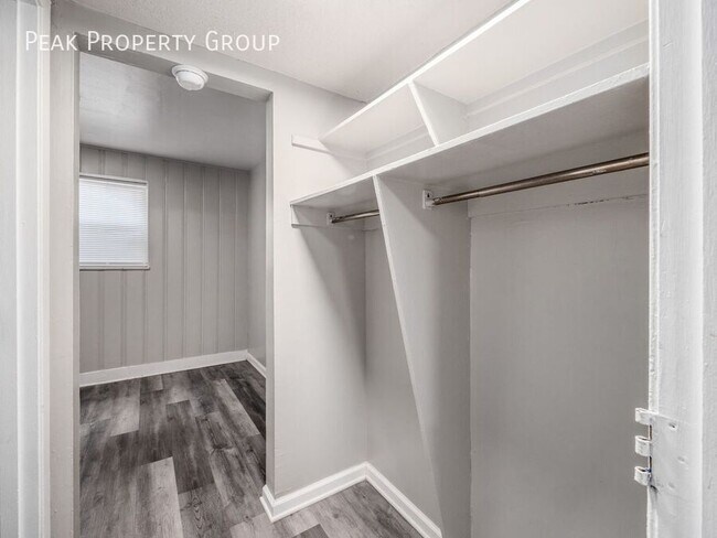 Building Photo - 70 W 8th Ave