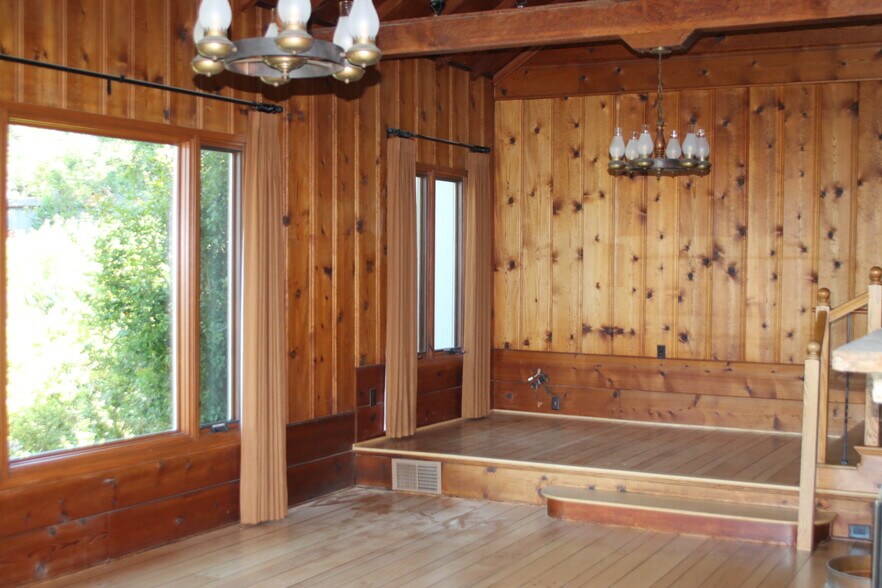 Building Photo - 321 N Las Casas Ave