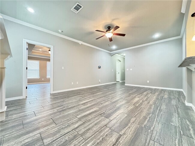 Building Photo - 4687 W Croft Dr