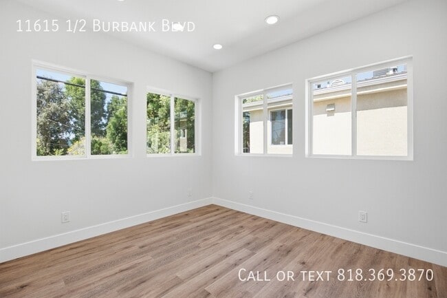 Building Photo - 11615 1/2 Burbank Blvd-