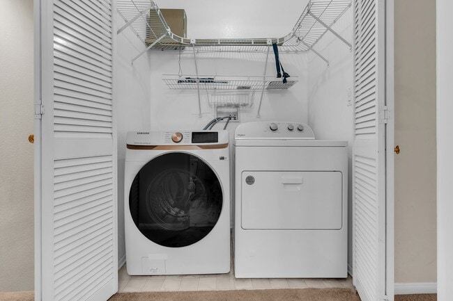 Building Photo - 21166 Gladiolos Way