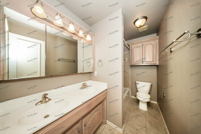 Building Photo - 2624 NW 154th St