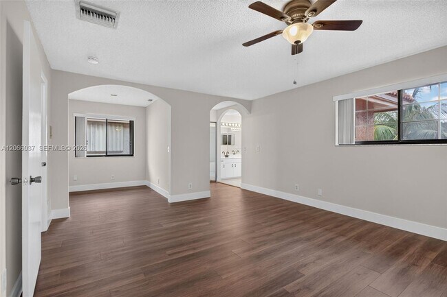 Building Photo - 587 NW 38th Ave