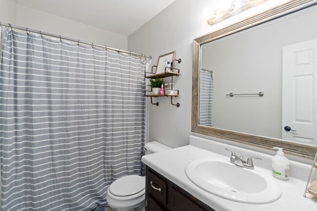 Building Photo - 417 McMurry Rd