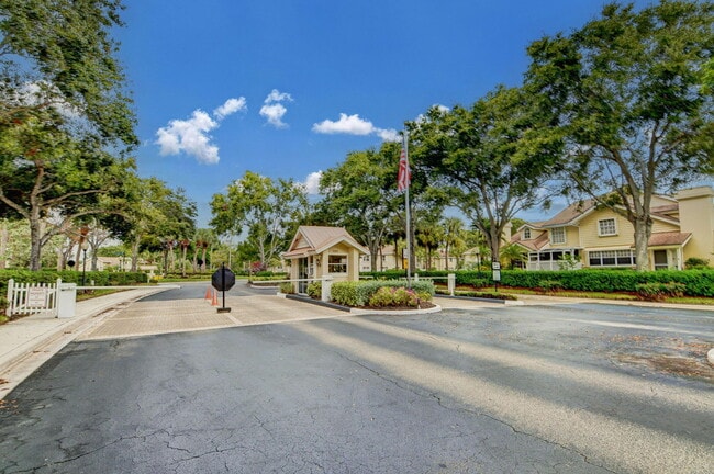 Building Photo - 203 Andover Ct