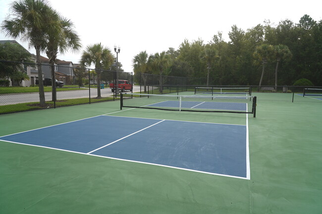 East Lake Pickleball courts - 10814 Sunset Ridge Ln