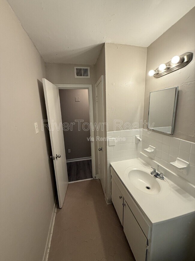 Building Photo - 3386 Spring Water Cove