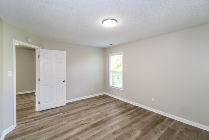 Building Photo - 1858 Carlyn Cove