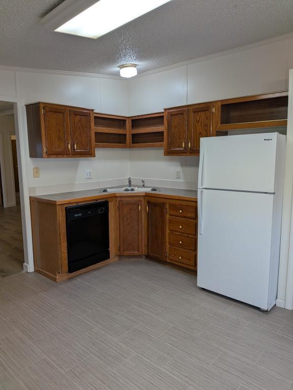 Building Photo - 8023 Upham Dr