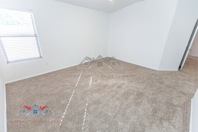 Building Photo - 9096 N 97th Dr