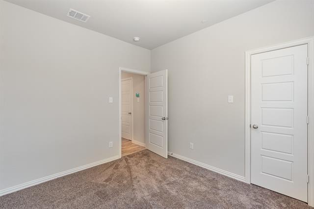 Building Photo - 3324 Solana Cir