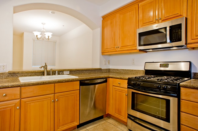 Building Photo - 2339 Chiquita Ln