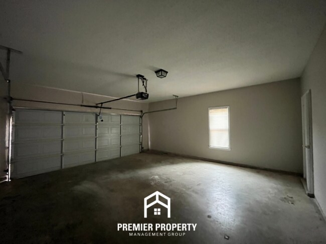 Building Photo - 8555 Buckhurst Rd