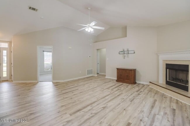 Building Photo - 14886 E Shadow Creek Dr