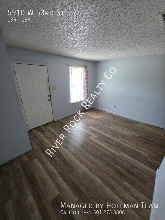 Building Photo - 5910 W 53rd St