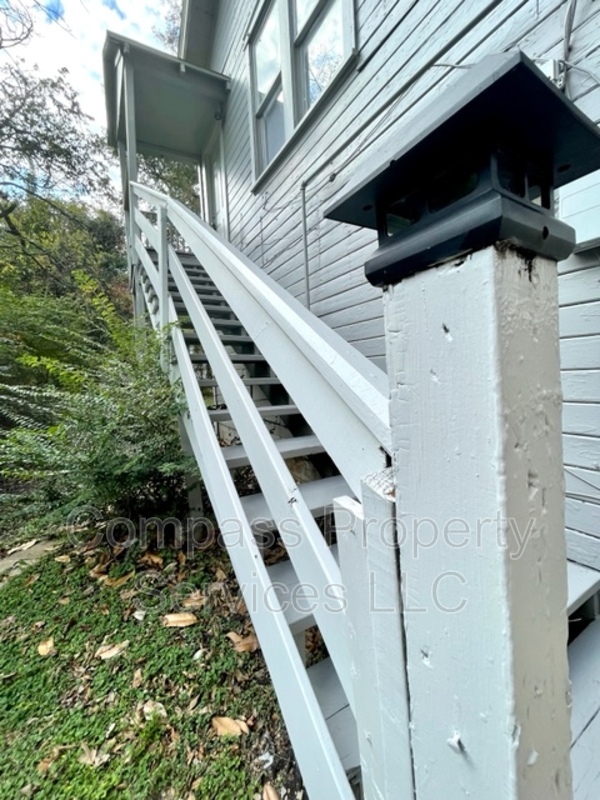 Building Photo - 628 N 36th St
