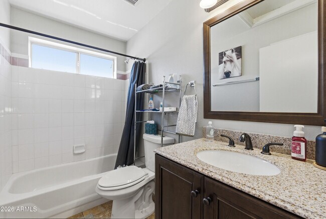 Building Photo - 1741 S Clearview Ave