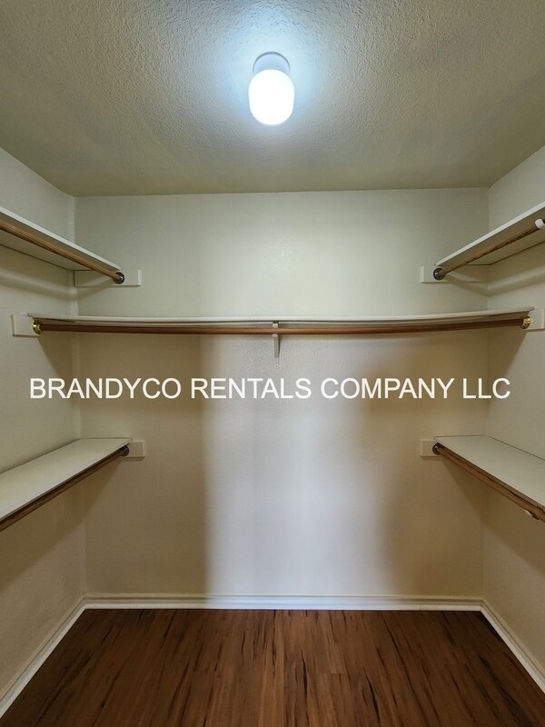 Building Photo - 3214 Rampart Loop