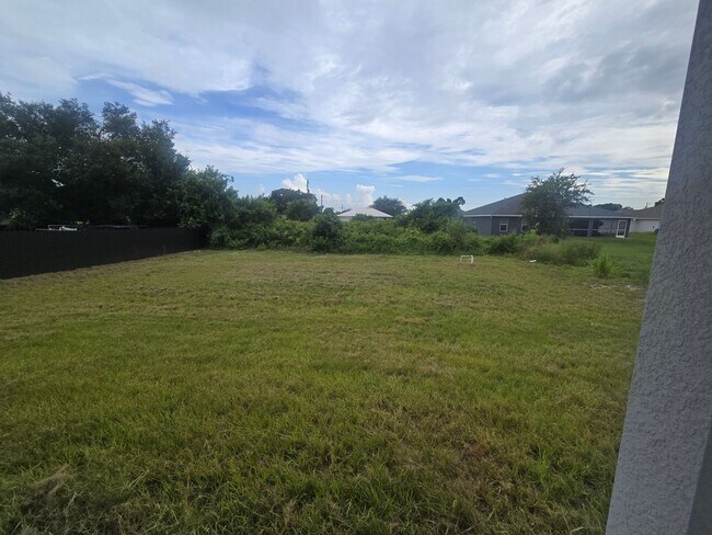 Building Photo - BRAND NEW 2/2/1 -  SW LEHIGH ACRES