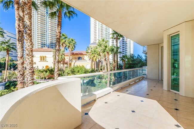 Building Photo - 2857 Paradise Rd