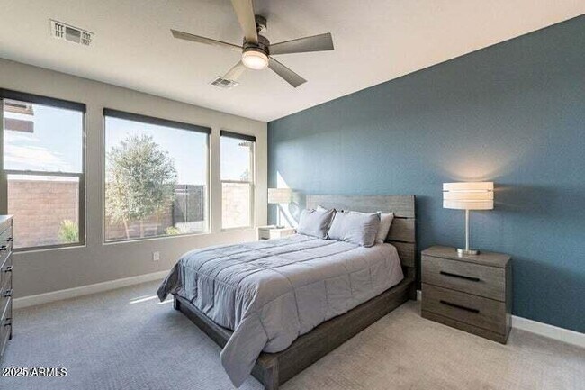 Building Photo - 247 E Las Puertas Ln
