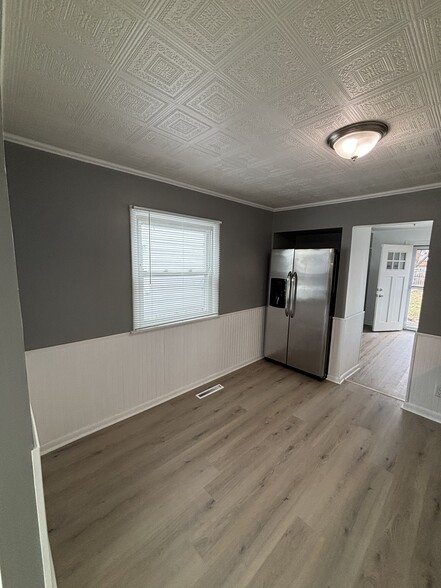 Building Photo - 19029 Victor St