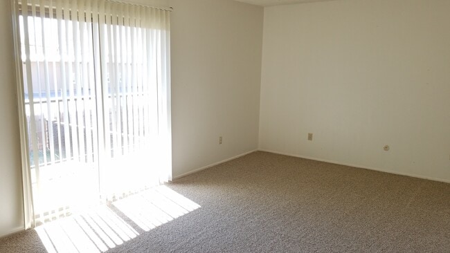 Building Photo - COLONIAL PARK CONDO NEAR LLANO ESTACADO AN...