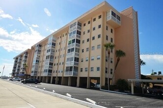 Building Photo - 1255 Tarpon Center Dr