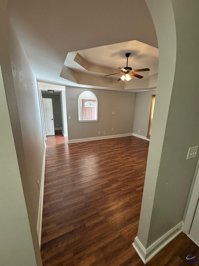 Building Photo - 302 Tug Ct