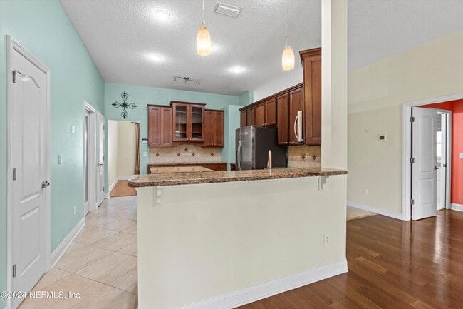 Building Photo - 293 Edge of Woods Rd