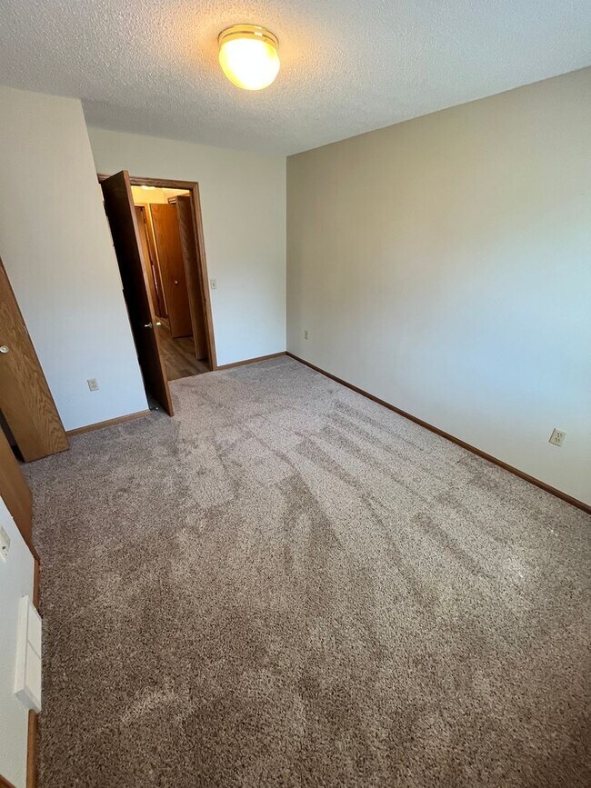 Building Photo - 1140 Glenn Pl