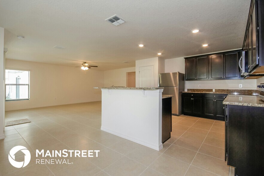 Building Photo - 2423 Caspian Dr