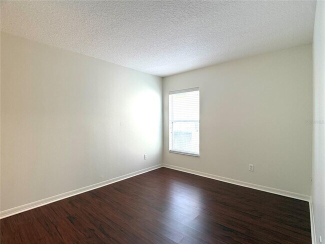 Building Photo - 538 Solana Cir