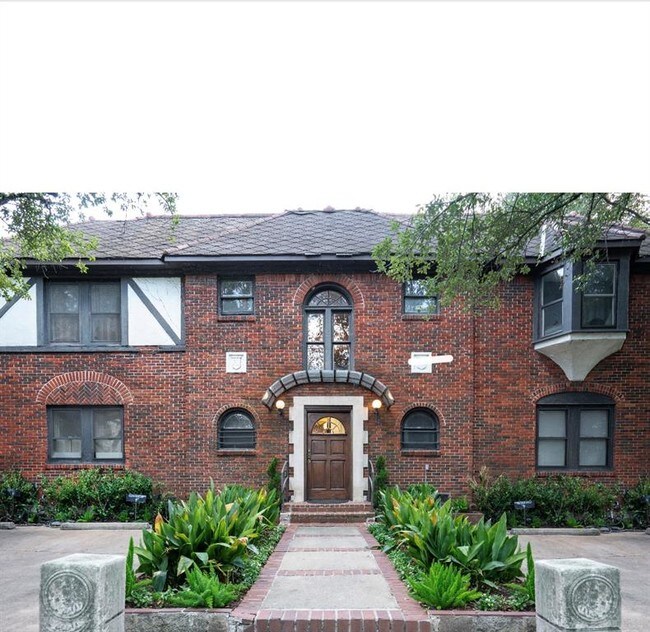 Building Photo - 429 Hawthorne St