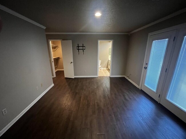 Building Photo - 19245 Tuttle Rd