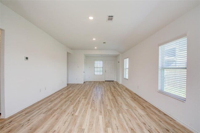 Building Photo - 5200 Elrington Vly Ln