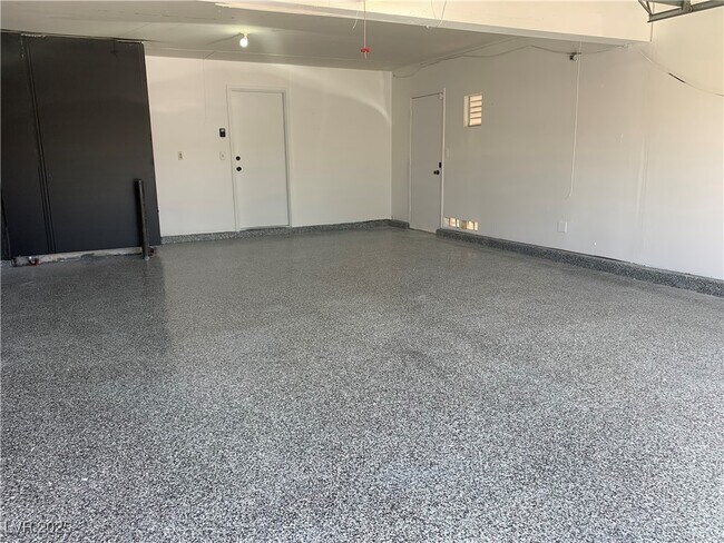 Building Photo - 1424 Grey Hunter Dr