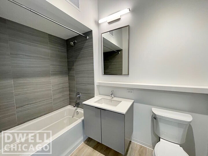 Building Photo - 2722 W Belden Ave