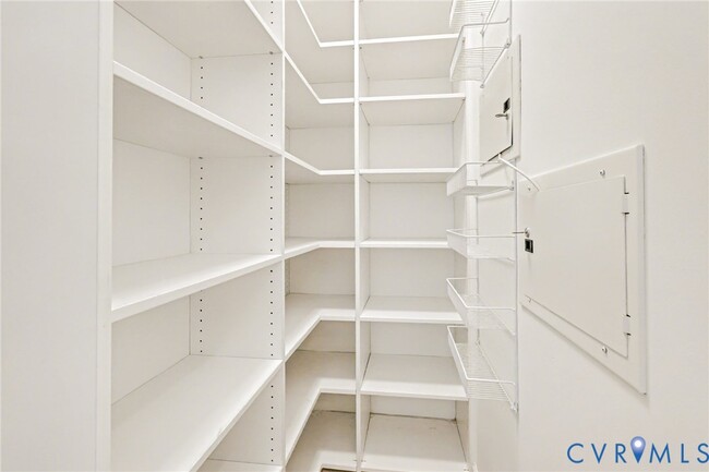 Building Photo - 1101 Haxall Point